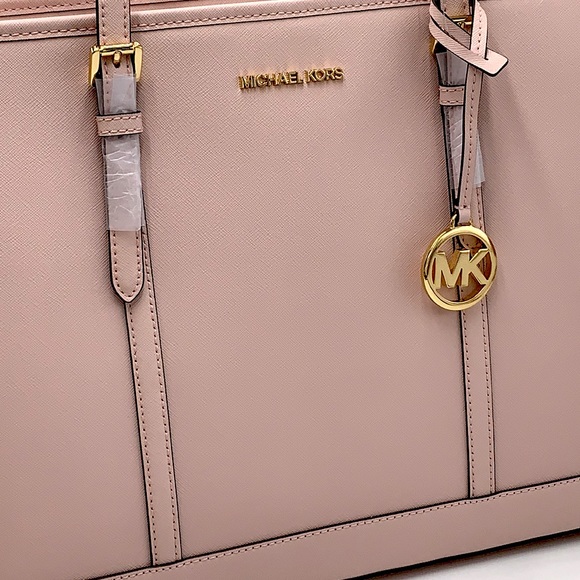 MICHAEL KORS POWDER BLUSH COLOR 
Jet Set Travel Large Saffiano Leather Tote Bag - Picture 5 of 14